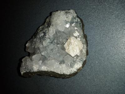 Identity Help : Rough Diamond in Kimberlite conglomerate???